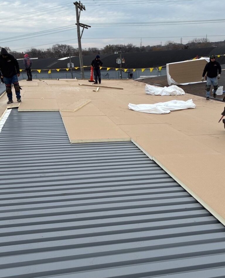 "commercial roofing Aurora IL"