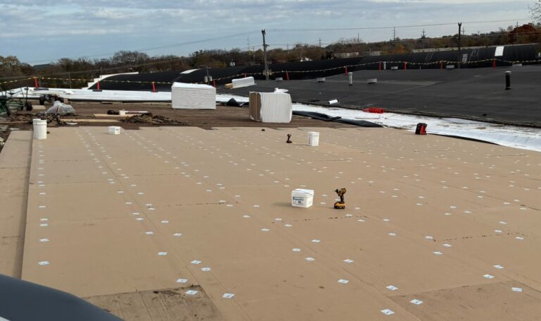 "commercial roofing Auroa IL"