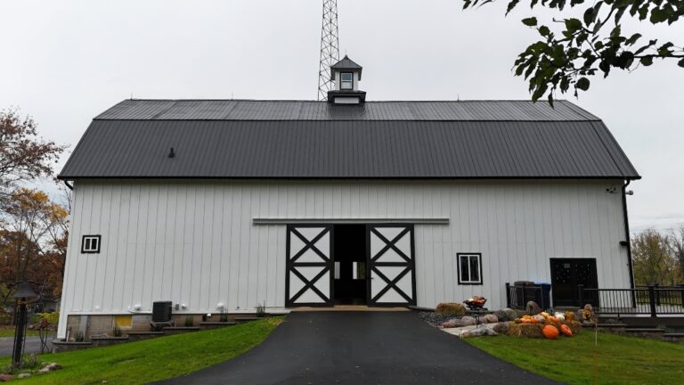 Metal roof and exterior siding installation Aurora IL